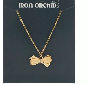 New Giftable Gold Bow Necklace